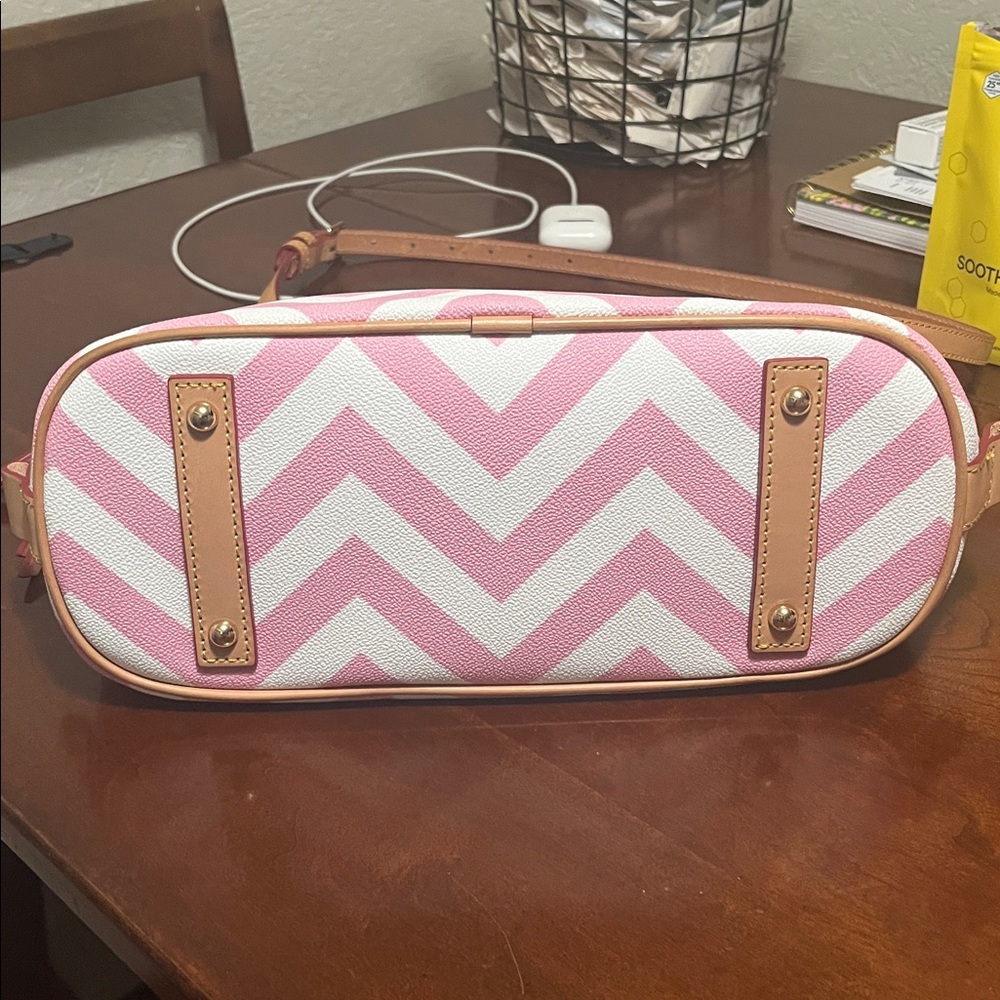 Dooney & Bourke Pink and White Chevron Satchel Set - Picture 11 of 12